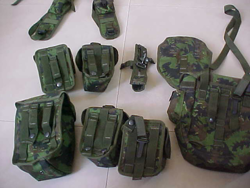 pouch.JPG